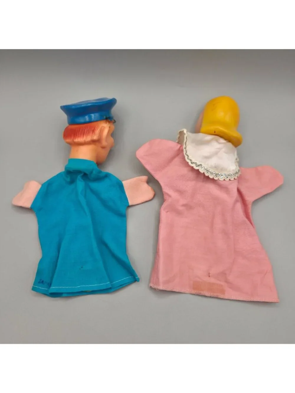 Storyland Puppet includes two